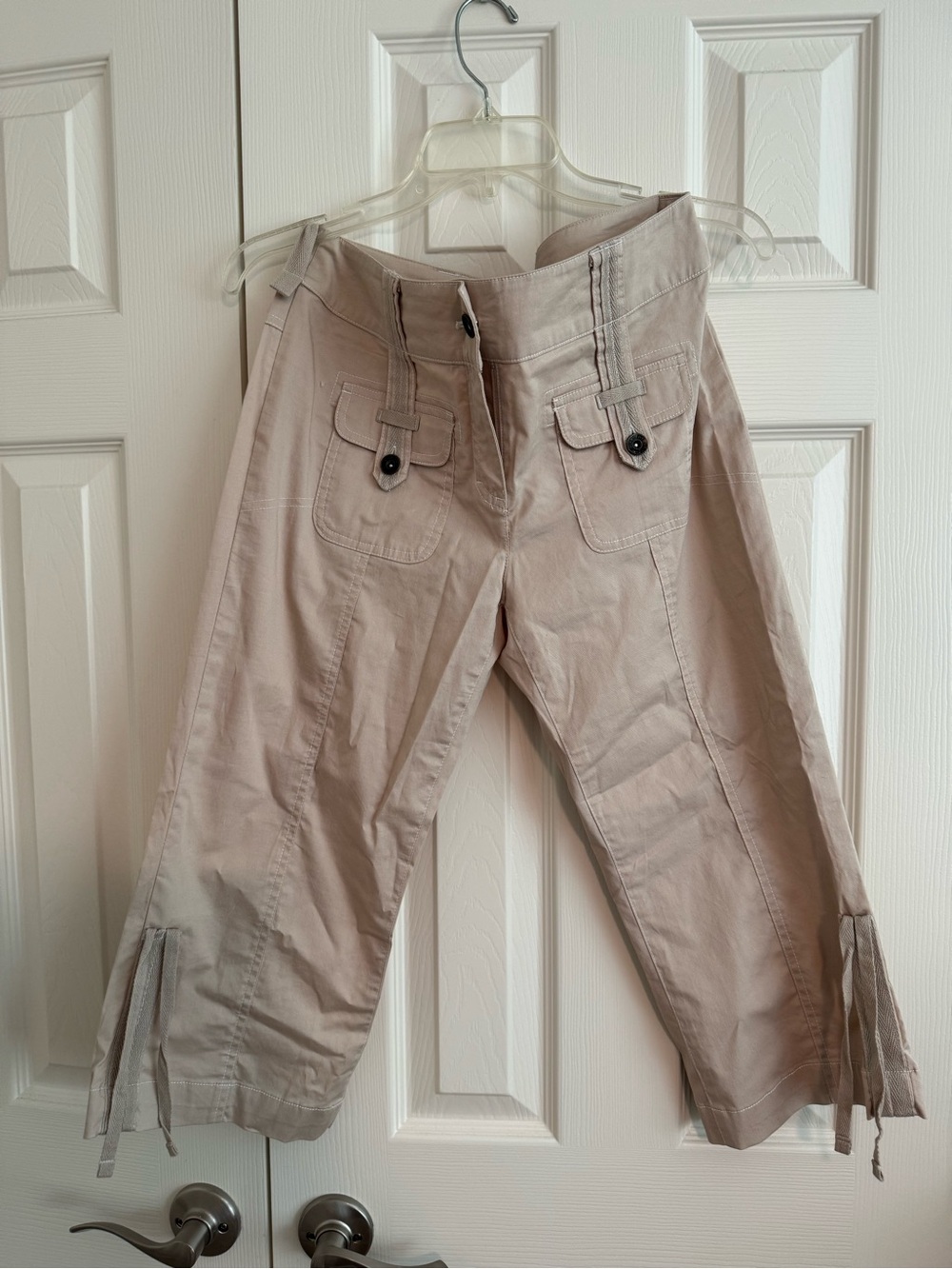 Harold's Tan Cargo Capri Pants with Flap Pockets